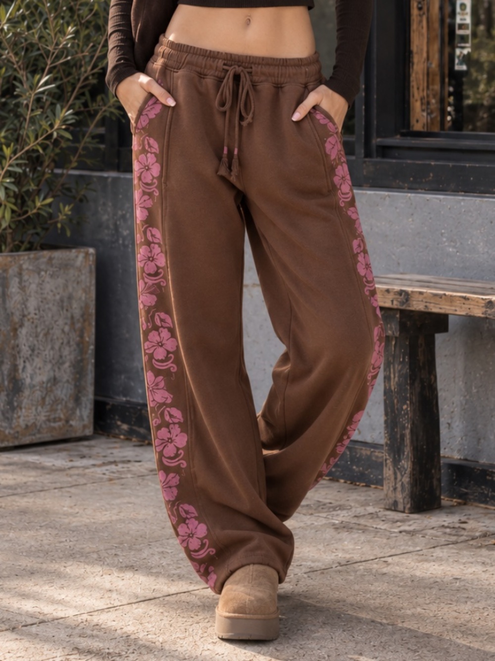 ROXY Brown Floral Side Stripe Low Rise Sweatpants NWT Size S - Picture 2 of 9